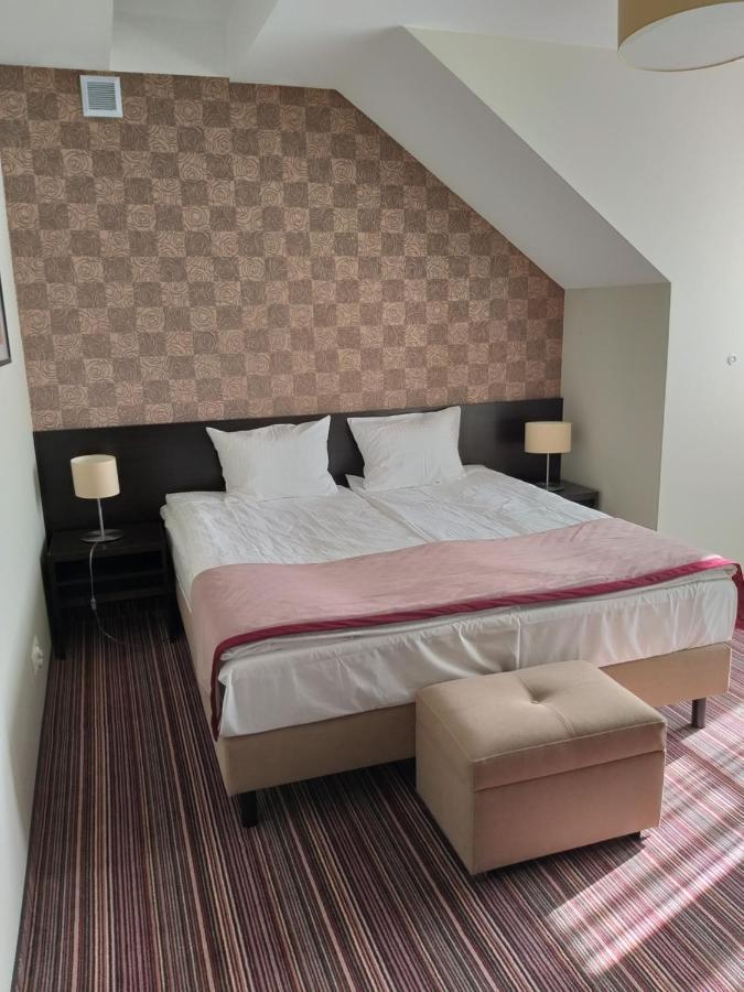 Hotel Weranda Lopuszno Jedle  エクステリア 写真