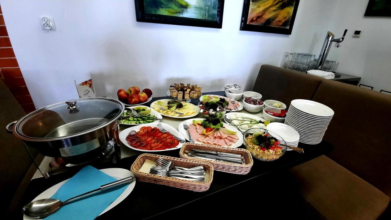 Hotel Weranda Lopuszno Jedle  エクステリア 写真