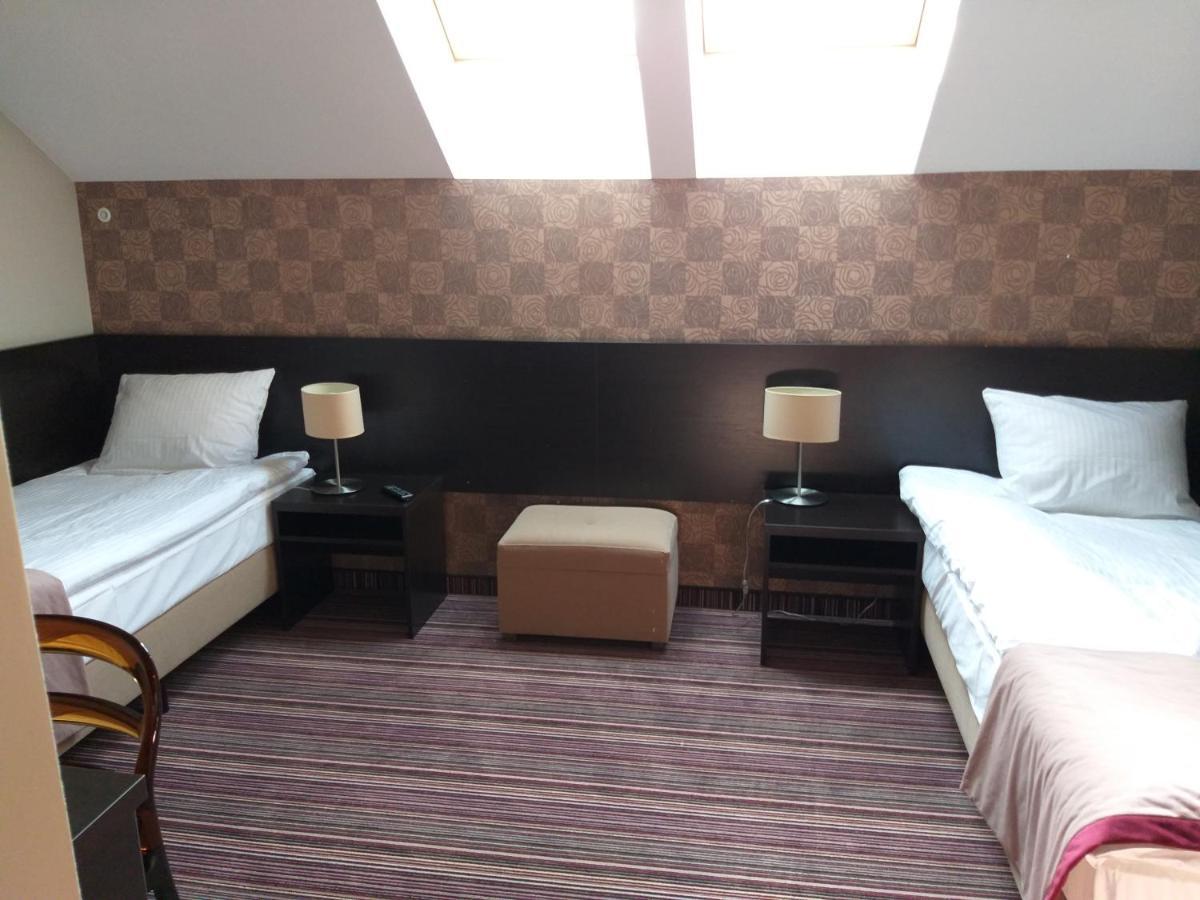 Hotel Weranda Lopuszno Jedle  エクステリア 写真