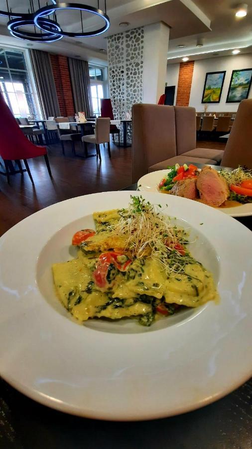 Hotel Weranda Lopuszno Jedle  エクステリア 写真