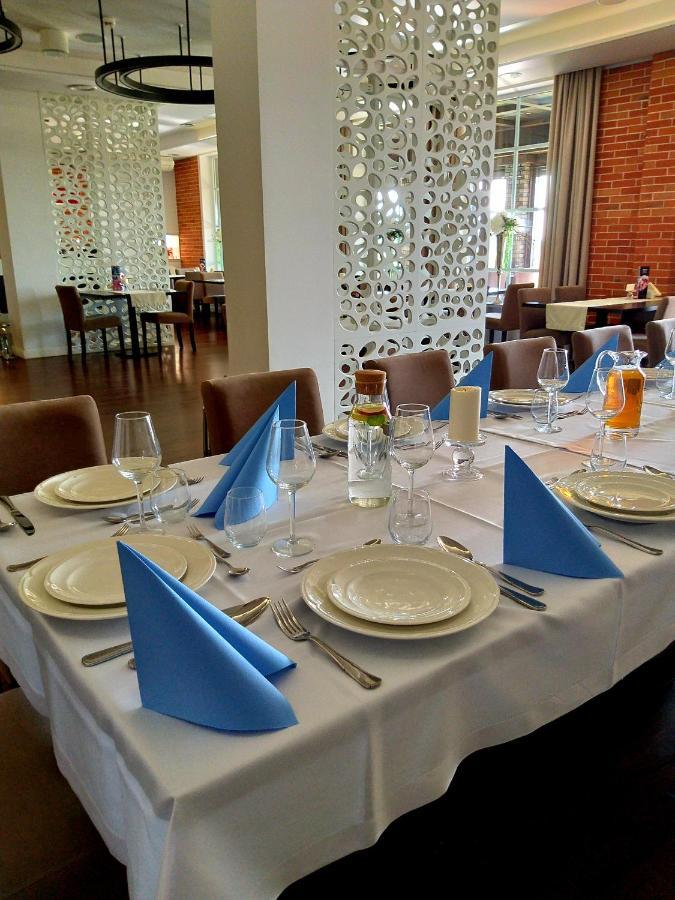 Hotel Weranda Lopuszno Jedle  エクステリア 写真