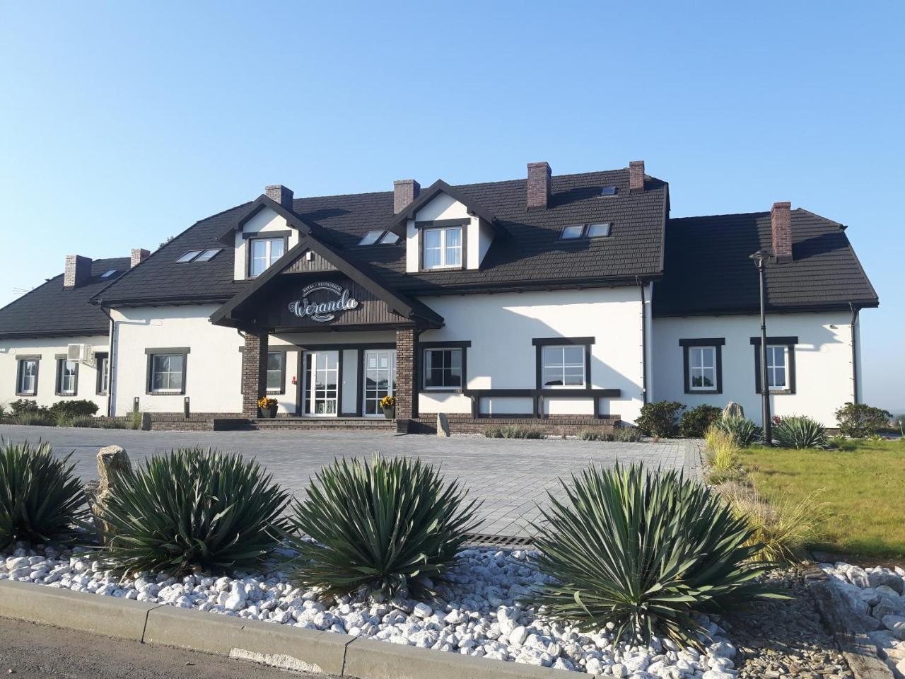 Hotel Weranda Lopuszno Jedle  エクステリア 写真