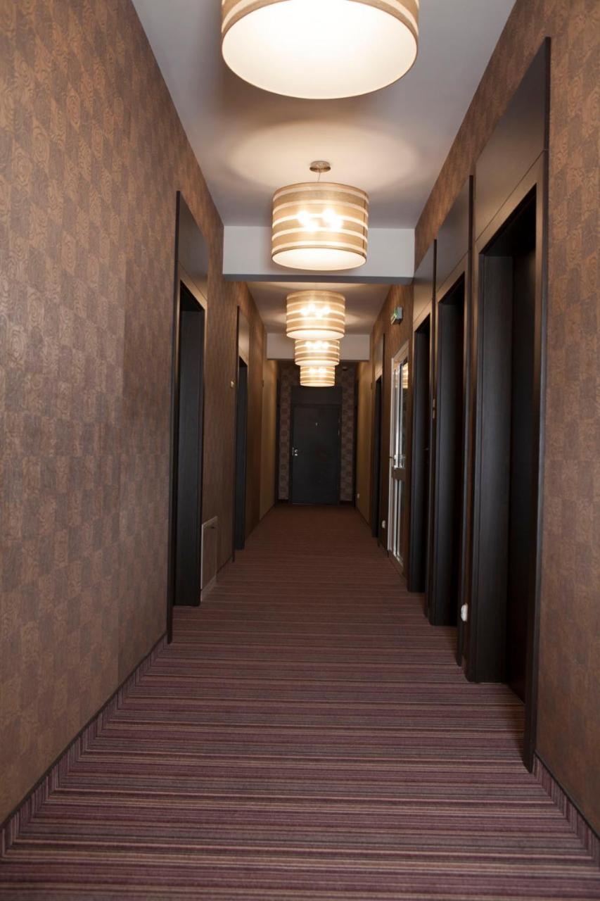 Hotel Weranda Lopuszno Jedle  エクステリア 写真