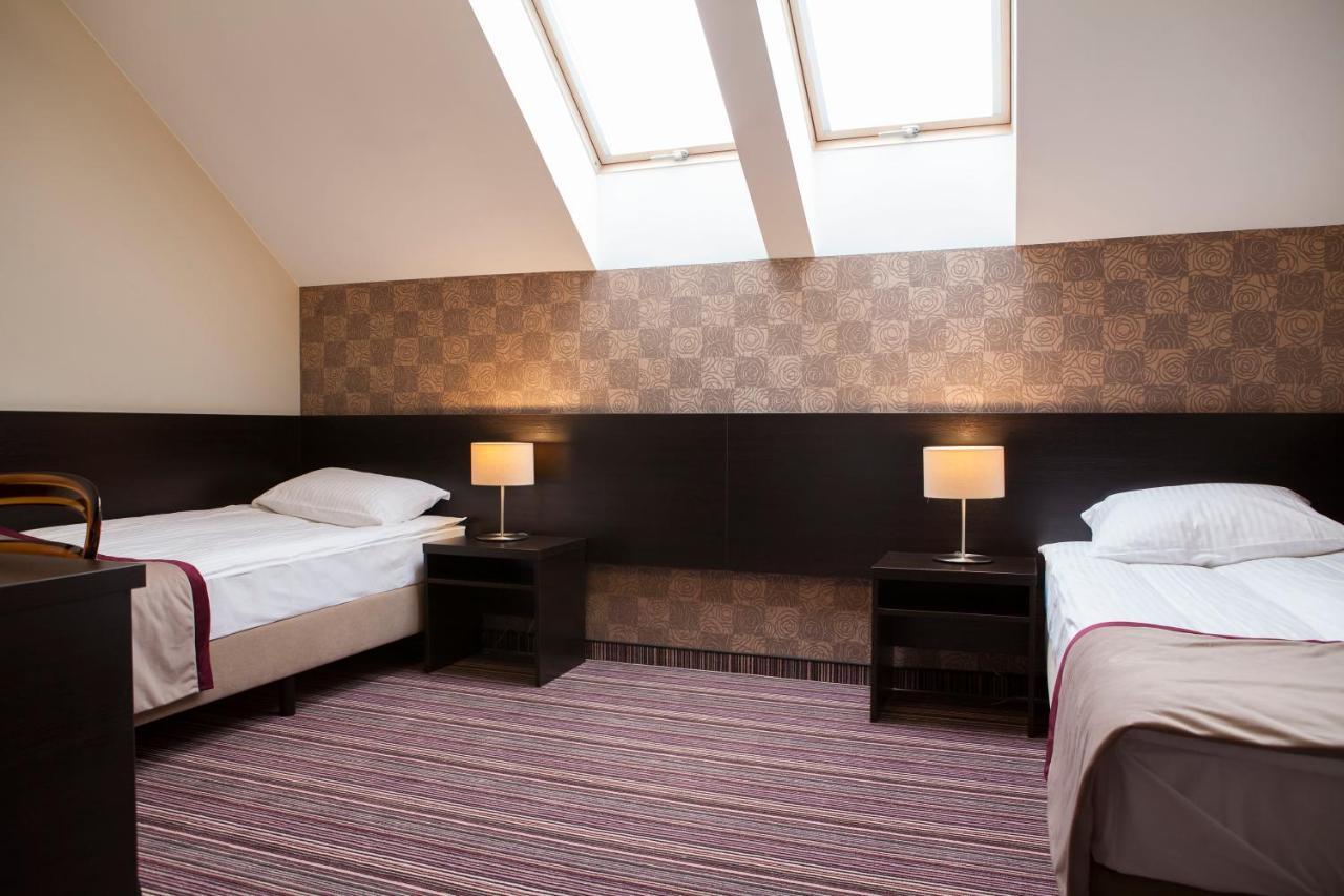 Hotel Weranda Lopuszno Jedle  エクステリア 写真