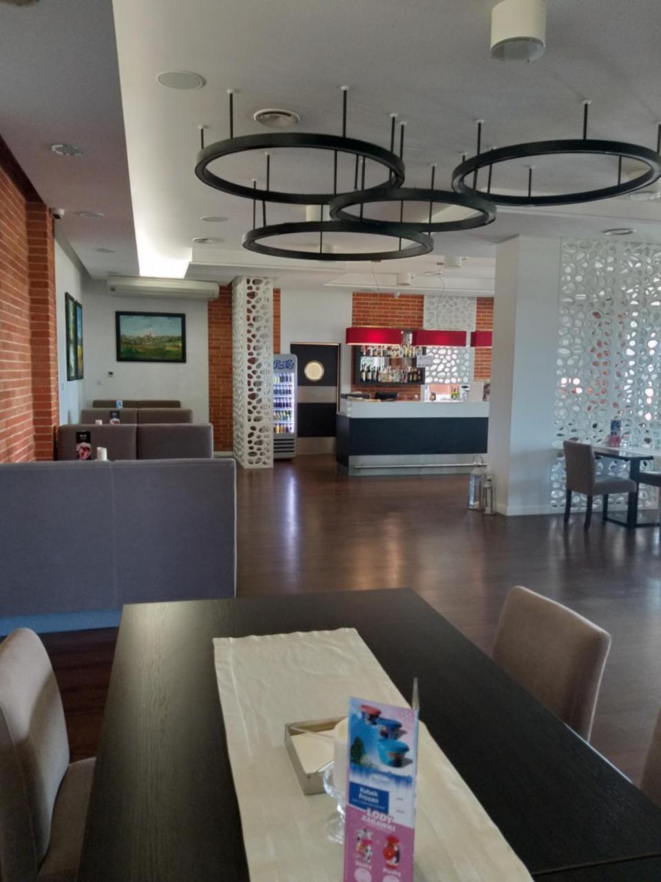 Hotel Weranda Lopuszno Jedle  エクステリア 写真